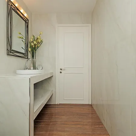 - Seaview And Garden شقة *